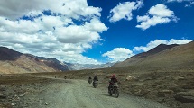 What is the easiest mode of reaching Himachal Pradesh