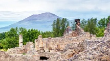 Climb Mount Vesuvius 