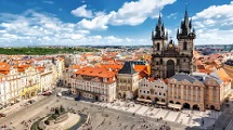 Visit the beautiful Prague Castle 
