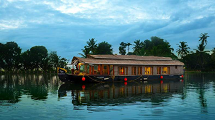 Do Houseboats operate in Monsoon season