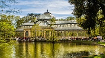 Explore the Crystal Palace gardens 