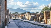 Visit Pompeii’s Ruins 