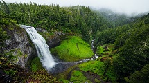 Enjoy the Nohkalikai Waterfalls 
